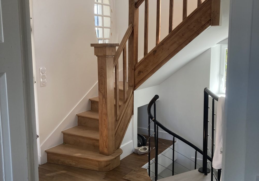 escalier rénové lumineux