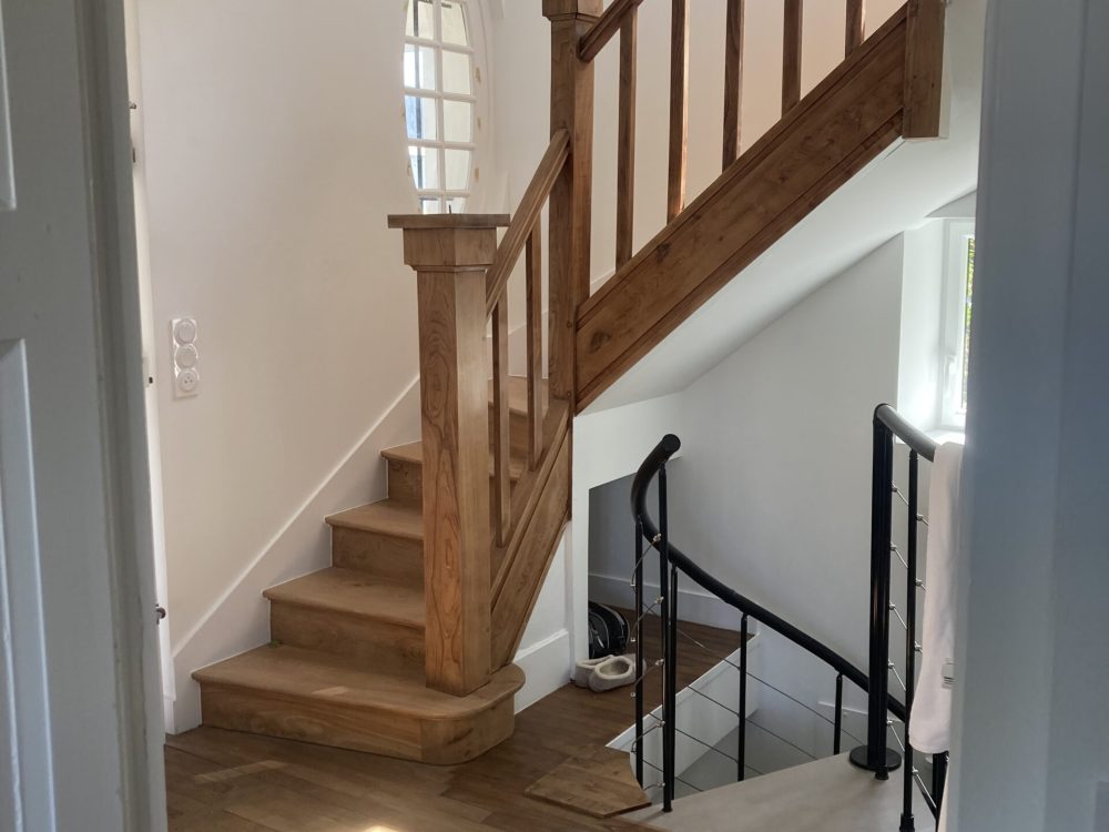 escalier rénové lumineux